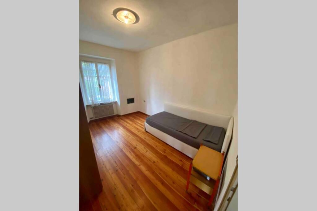 Cheap Apartment Arco Luaran gambar