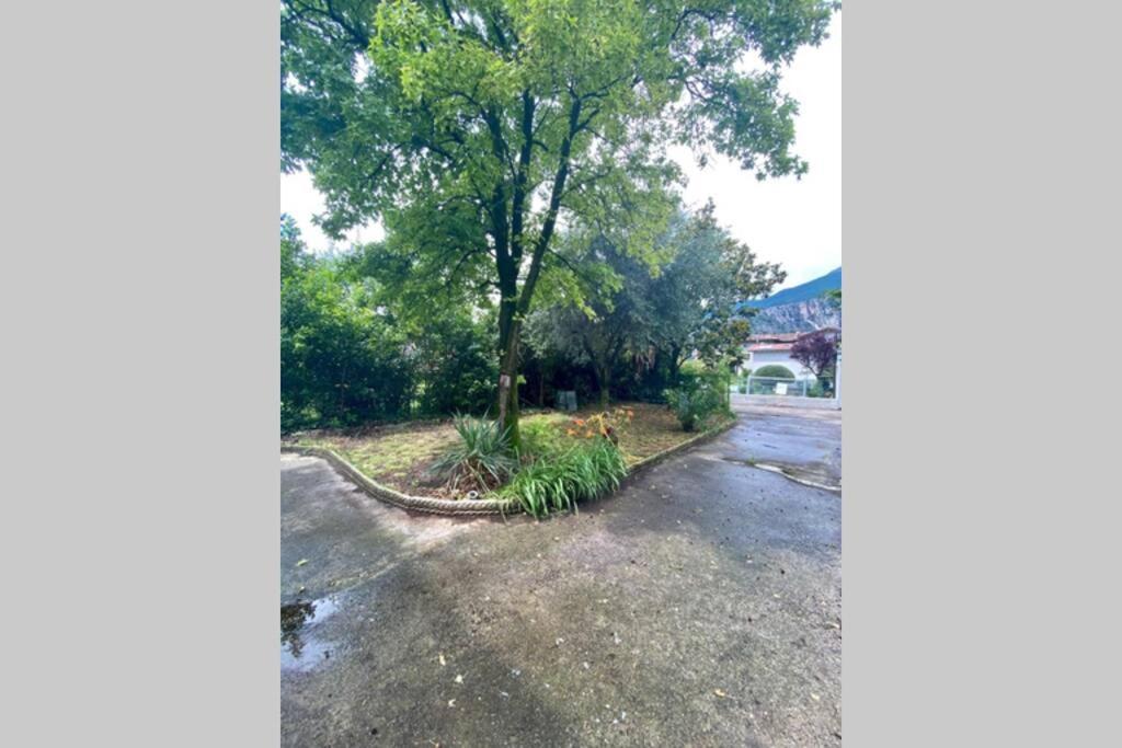 Cheap Apartment Arco Luaran gambar